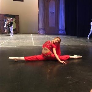 Meet your Posher, Yana